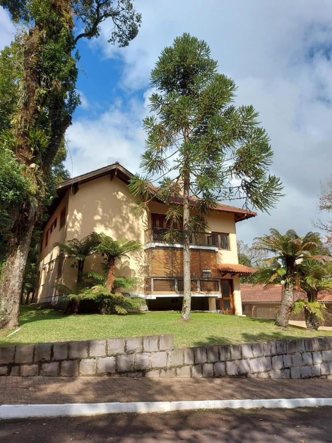 Apto Amplo E Aconchegante Proximo Ao Lago Negro Gramado Bagian luar foto